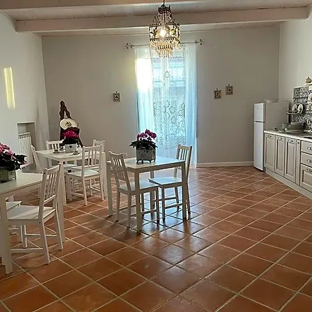 La Casa Dei Sogni Bed & Breakfast 4*